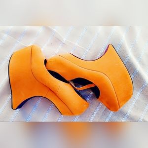 Brand new Curved Wedges Size 10